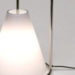 <p><strong><a href=pierre-charpin.html class=link-lightbox>Pierre Charpin</a></strong><br />Oggetti Lenti</p><p><strong>LAMPADA 28</strong><br />Table lamp in blown  glass by Venini and stainless steel.<br />d. 28 x h. 38 cm.</p><p>Limited edition of 20  signed and numbered pieces.</p>